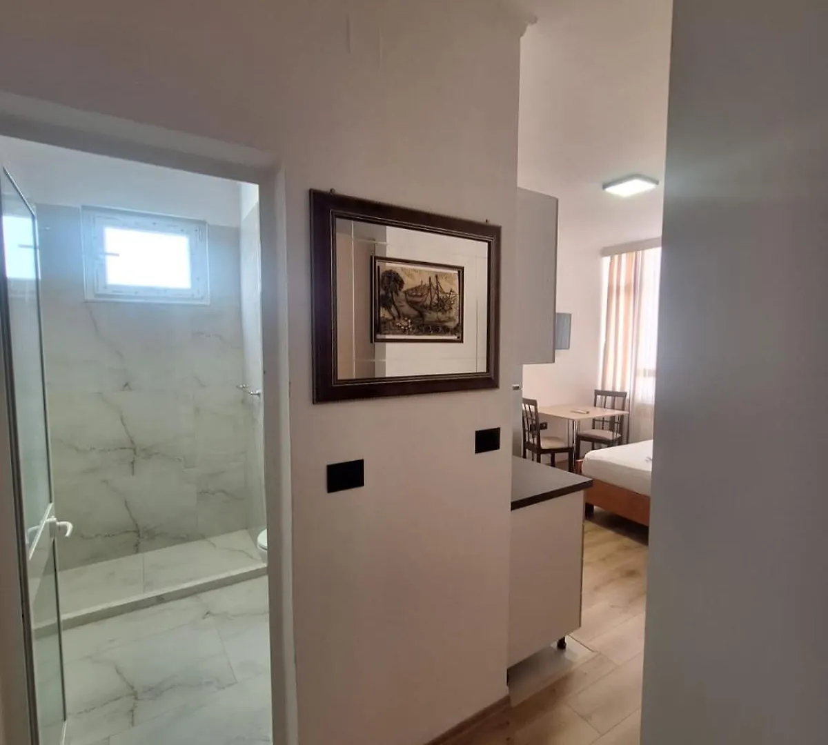 Albania Apartment Cozy & Affordable Stay Near Tirana Center