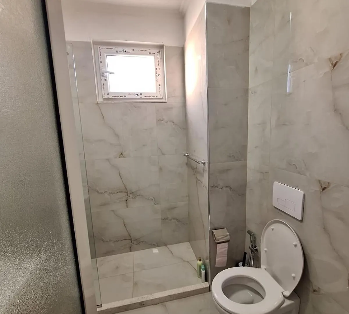 Albania Apartment Cozy & Affordable Stay Near Tirana Center