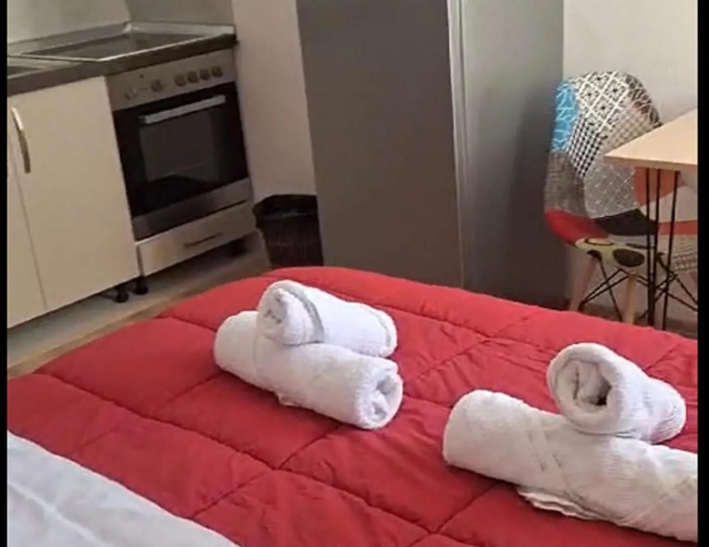 Albania Apartment Cozy & Affordable Stay Near Tirana Center